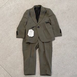 Toddler Classic Linen Blend Suit NWT